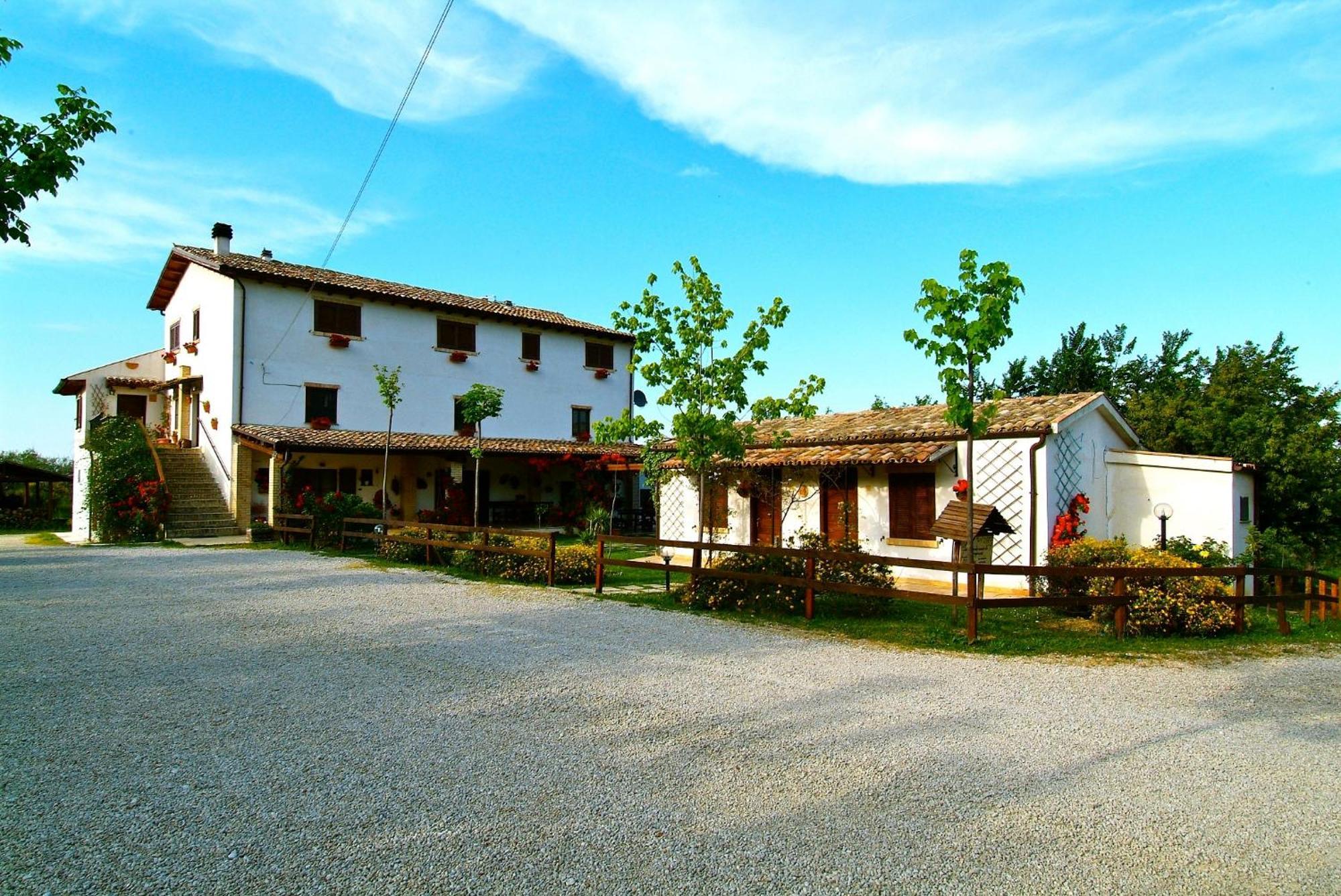 Agriturismo Il Portico Penne Eksteriør bilde